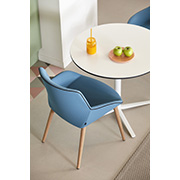 Butaca de descanso Soft Seating Noom de Actiu