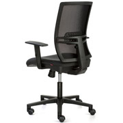 Silla Signo Pro con respaldo de malla ergonómica disponible para envío 24 horas tapizada en negro