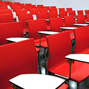 Silla con pala de escritura para sala de conferencias Uma Actiu